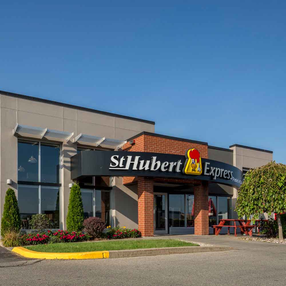 Restaurant-St-hubert-foodgeek-realisations Restaurants St-Hubert - Réalisations Foodgeek